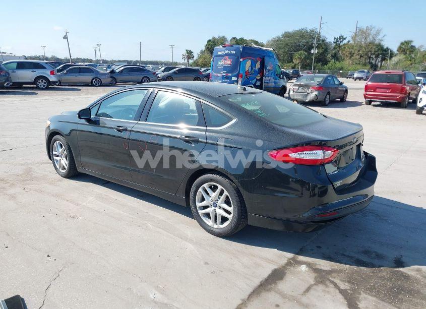 Photo 3 of 2013 Ford Fusion SE (VIN 3FA6P0HR9DR358203)