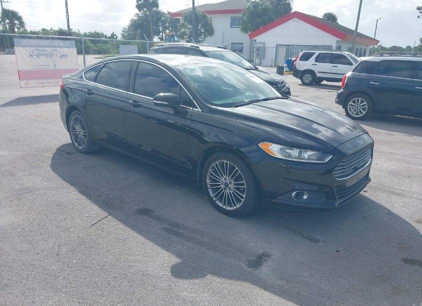 2013 Ford Fusion SE (VIN 3FA6P0HR9DR375986) main photo