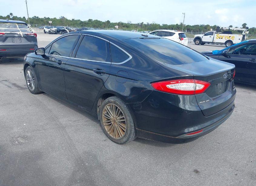 Photo 3 of 2013 Ford Fusion SE (VIN 3FA6P0HR9DR375986)