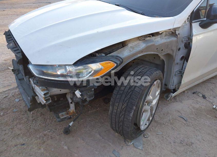 Photo 12 of 2013 Ford Fusion SE (VIN 3FA6P0HRXDR114432)