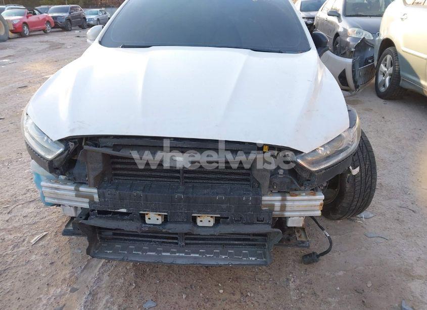 Photo 6 of 2013 Ford Fusion SE (VIN 3FA6P0HRXDR114432)