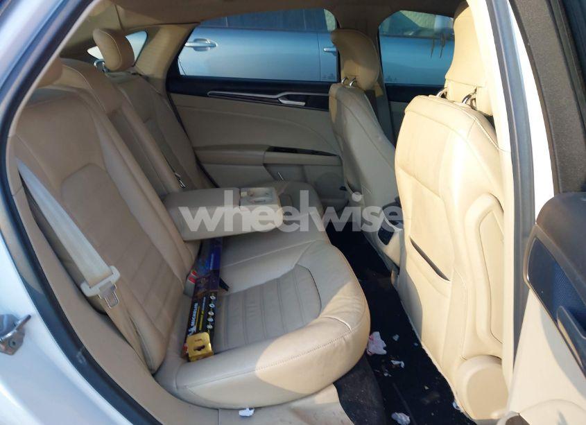 Photo 8 of 2013 Ford Fusion SE (VIN 3FA6P0HRXDR114432)