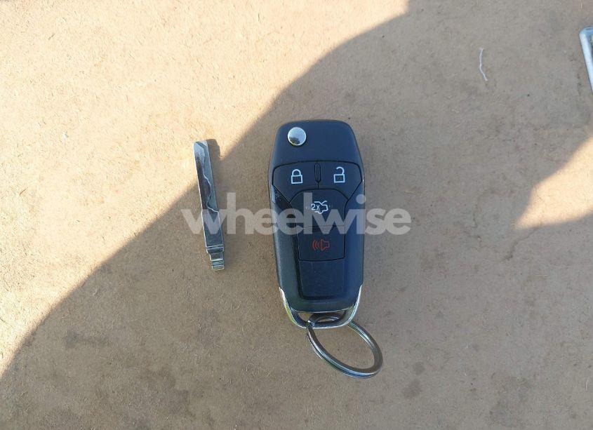 Photo 11 of 2013 Ford Fusion SE (VIN 3FA6P0HRXDR116875)