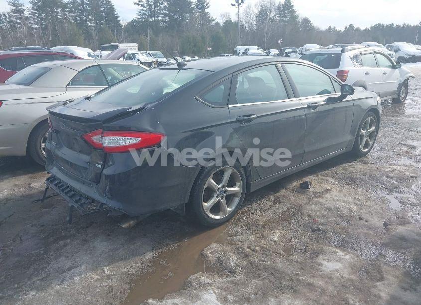 Photo 4 of 2013 Ford Fusion SE (VIN 3FA6P0HRXDR136642)