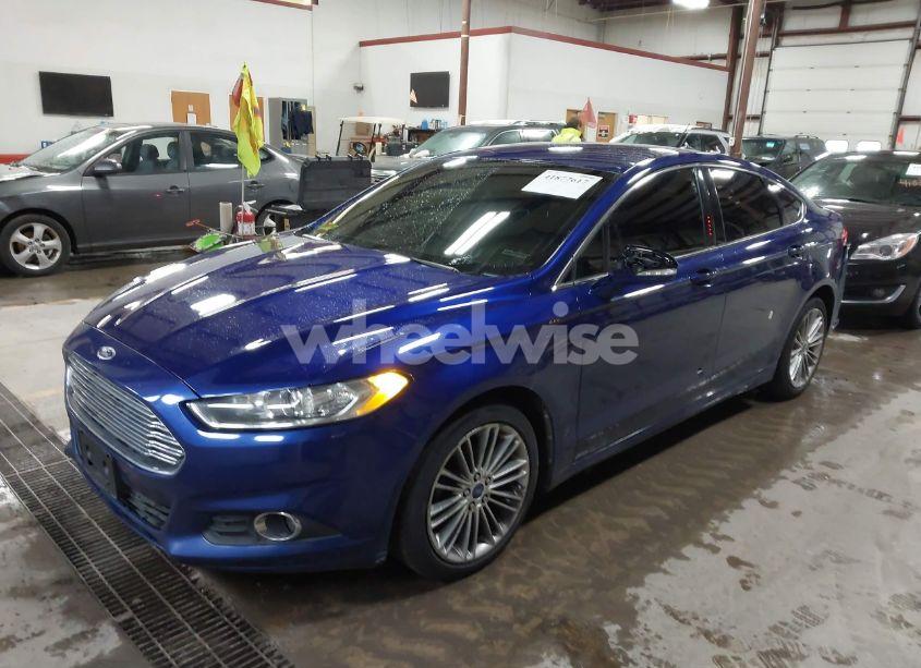 Photo 2 of 2013 Ford Fusion SE (VIN 3FA6P0HRXDR144627)