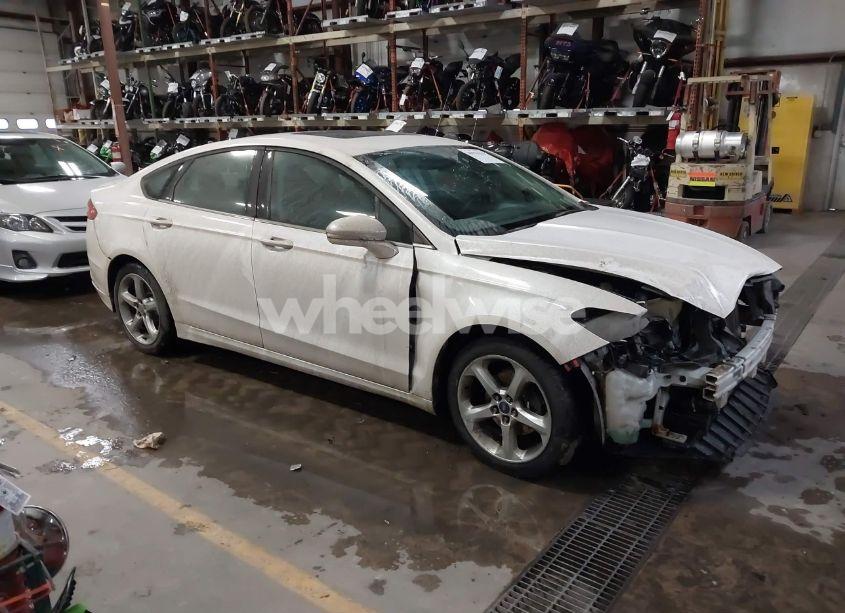 2013 Ford Fusion SE (VIN 3FA6P0HRXDR168040) main photo