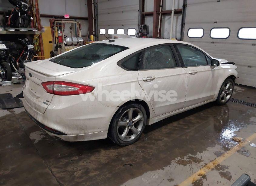 Photo 4 of 2013 Ford Fusion SE (VIN 3FA6P0HRXDR168040)