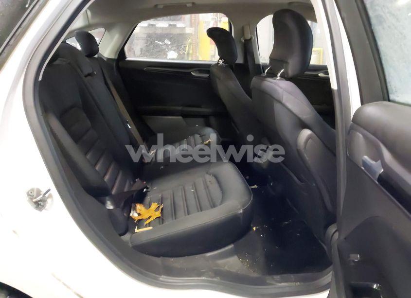 Photo 8 of 2013 Ford Fusion SE (VIN 3FA6P0HRXDR168040)