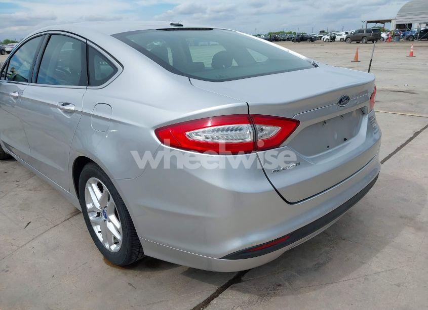Photo 6 of 2013 Ford Fusion SE (VIN 3FA6P0HRXDR170323)