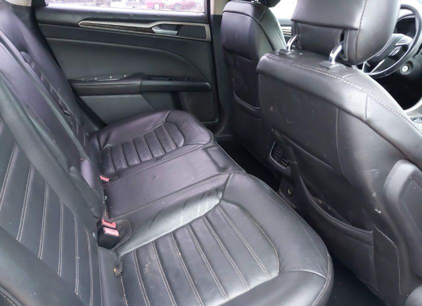 Photo 8 of 2013 Ford Fusion SE (VIN 3FA6P0HRXDR204390)