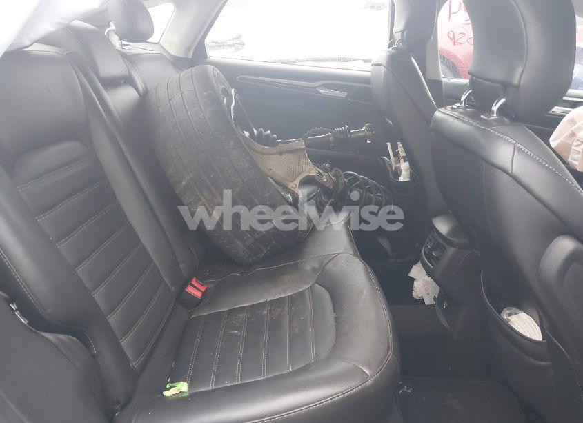 Photo 8 of 2013 Ford Fusion SE (VIN 3FA6P0HRXDR224915)