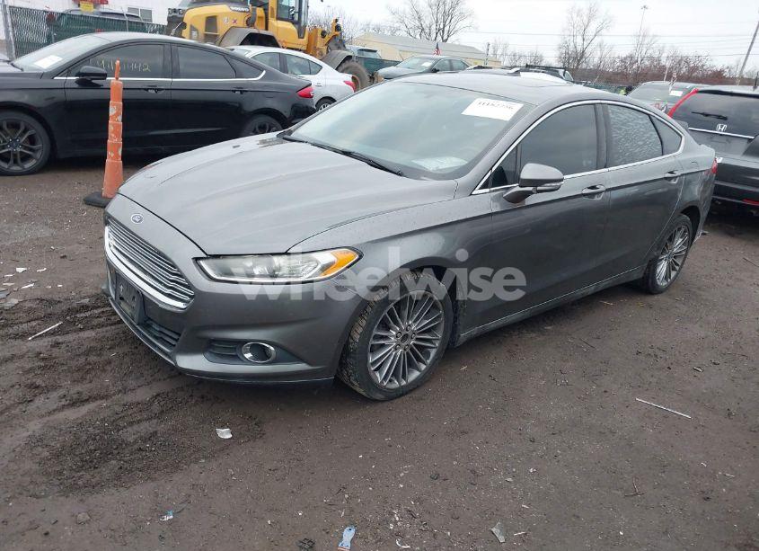 Photo 2 of 2013 Ford Fusion SE (VIN 3FA6P0HRXDR253198)