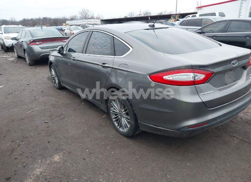 Photo 3 of 2013 Ford Fusion SE (VIN 3FA6P0HRXDR253198)
