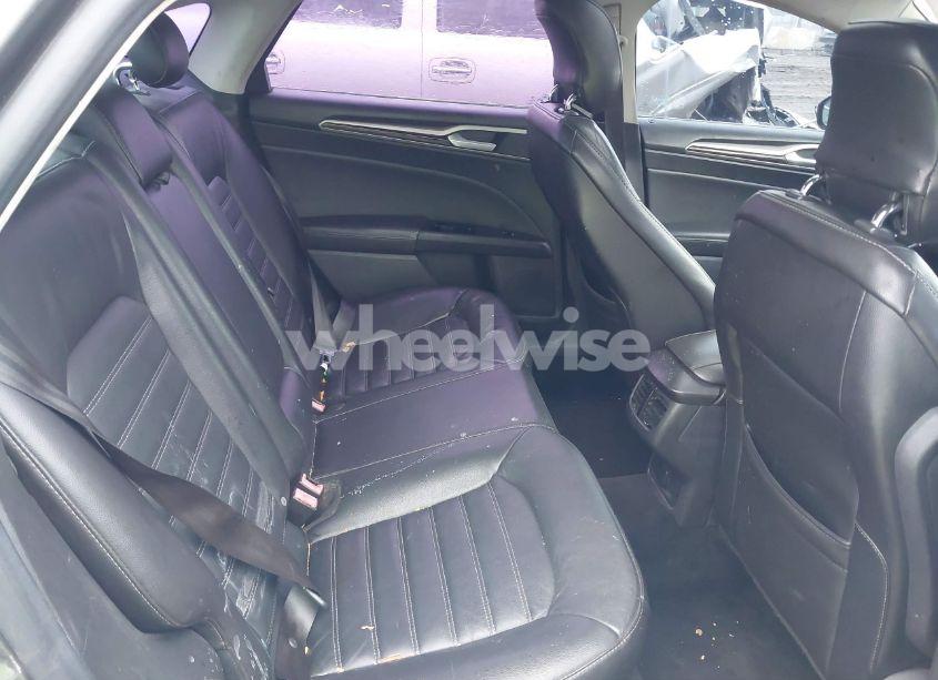 Photo 8 of 2013 Ford Fusion SE (VIN 3FA6P0HRXDR253198)