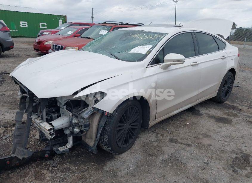 Photo 2 of 2013 Ford Fusion SE (VIN 3FA6P0HRXDR254495)