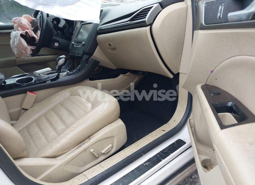 Photo 5 of 2013 Ford Fusion SE (VIN 3FA6P0HRXDR254495)