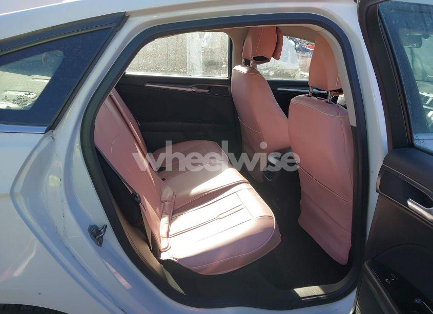 Photo 8 of 2013 Ford Fusion SE (VIN 3FA6P0HRXDR256912)