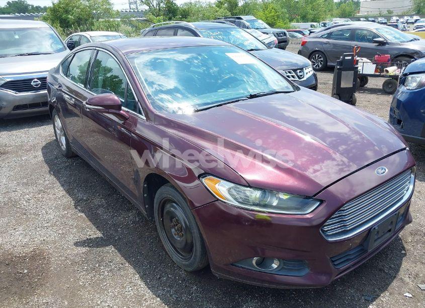 2013 Ford Fusion SE (VIN 3FA6P0HRXDR298948) main photo