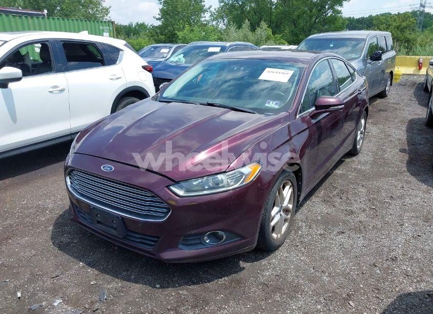 Photo 2 of 2013 Ford Fusion SE (VIN 3FA6P0HRXDR298948)