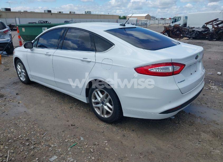 Photo 3 of 2013 Ford Fusion SE (VIN 3FA6P0HRXDR305946)