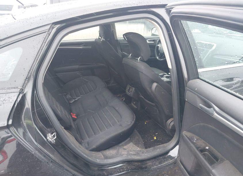 Photo 8 of 2013 Ford Fusion SE (VIN 3FA6P0HRXDR321855)