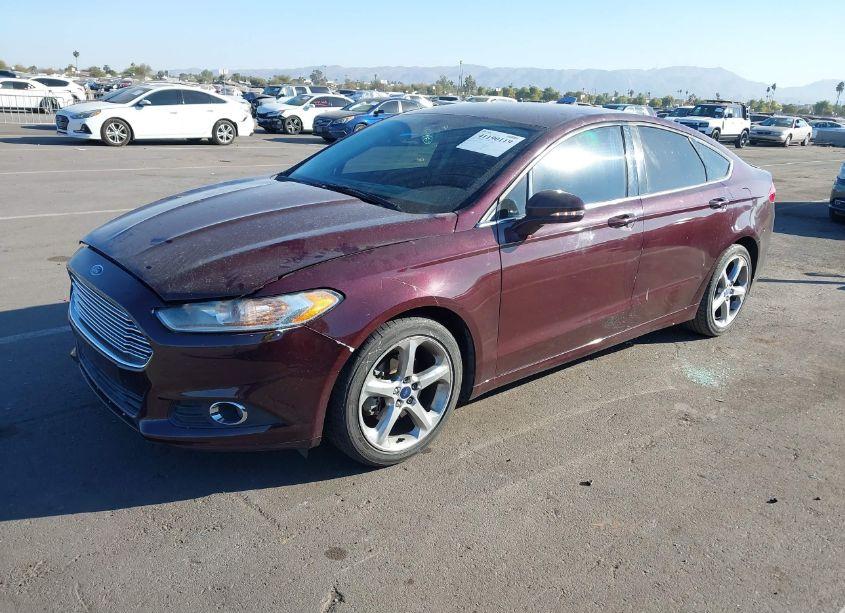 Photo 2 of 2013 Ford Fusion SE (VIN 3FA6P0HRXDR324335)
