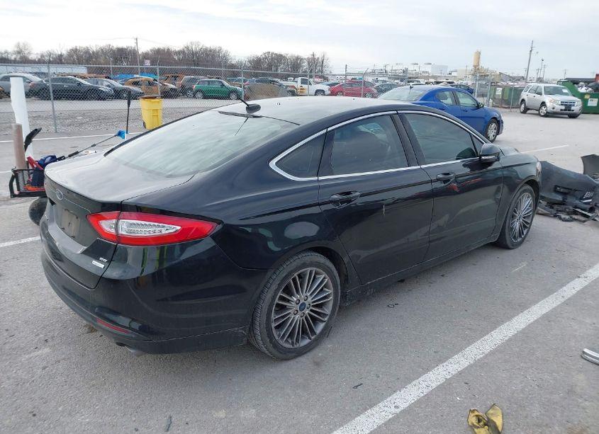 Photo 4 of 2013 Ford Fusion SE (VIN 3FA6P0HRXDR343516)