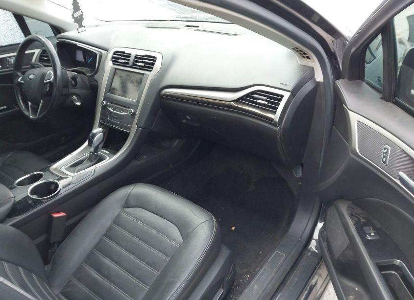 Photo 5 of 2013 Ford Fusion SE (VIN 3FA6P0HRXDR343516)