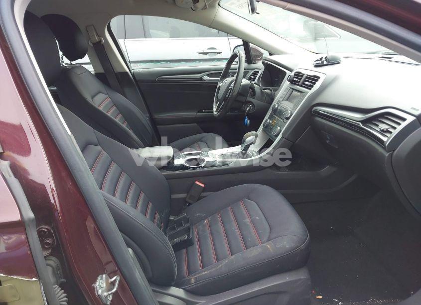 Photo 5 of 2013 Ford Fusion SE (VIN 3FA6P0HRXDR358548)