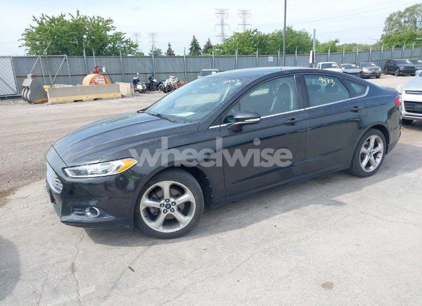Photo 2 of 2013 Ford Fusion SE (VIN 3FA6P0HRXDR369761)