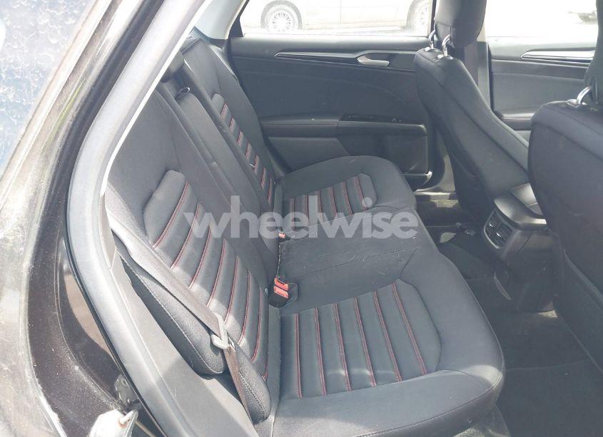 Photo 8 of 2013 Ford Fusion SE (VIN 3FA6P0HRXDR369761)