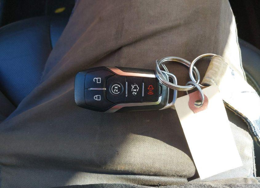 Photo 11 of 2014 Ford Fusion TITANIUM (VIN 3FA6P0K90ER382125)