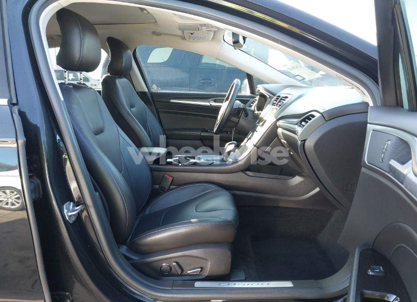 Photo 5 of 2016 Ford Fusion TITANIUM (VIN 3FA6P0K90GR365926)