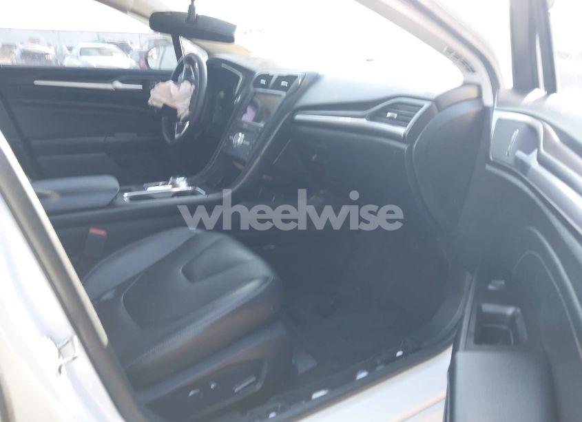 Photo 5 of 2018 Ford Fusion TITANIUM (VIN 3FA6P0K90JR281676)