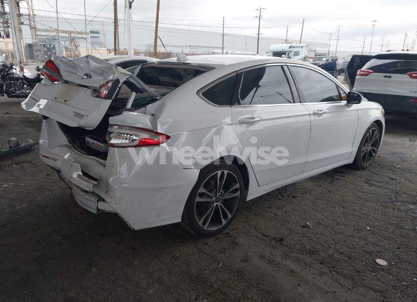 Photo 4 of 2019 Ford Fusion TITANIUM (VIN 3FA6P0K90KR236674)