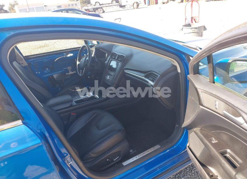 Photo 5 of 2020 Ford Fusion TITANIUM (VIN 3FA6P0K90LR206883)