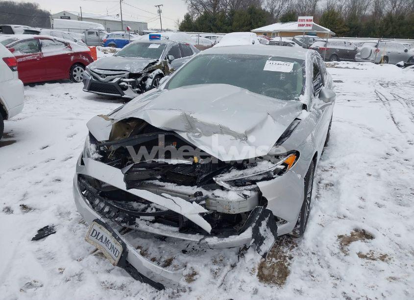 Photo 2 of 2017 Ford Fusion (VIN 3FA6P0K91HR117198)