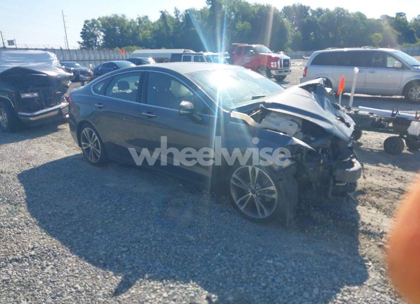 2020 Ford Fusion TITANIUM (VIN 3FA6P0K91LR175109) main photo