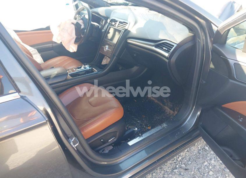 Photo 5 of 2020 Ford Fusion TITANIUM (VIN 3FA6P0K91LR175109)