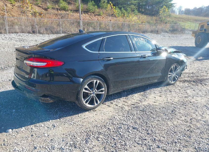 Photo 4 of 2020 Ford Fusion TITANIUM (VIN 3FA6P0K91LR175773)