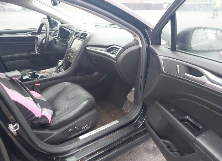 Photo 5 of 2016 Ford Fusion TITANIUM (VIN 3FA6P0K92GR263415)