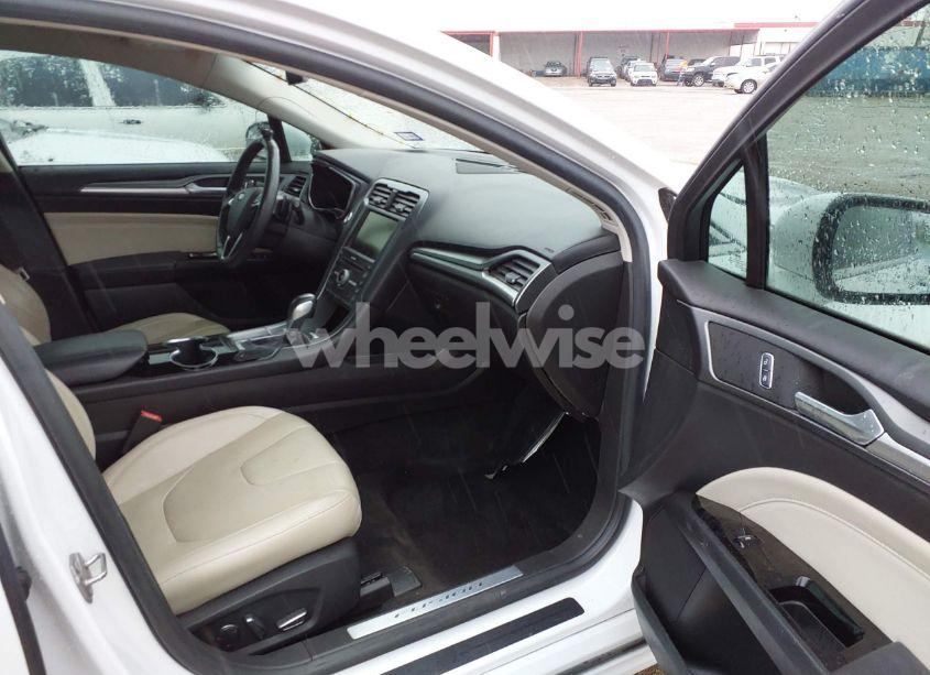 Photo 5 of 2016 Ford Fusion TITANIUM (VIN 3FA6P0K92GR400269)