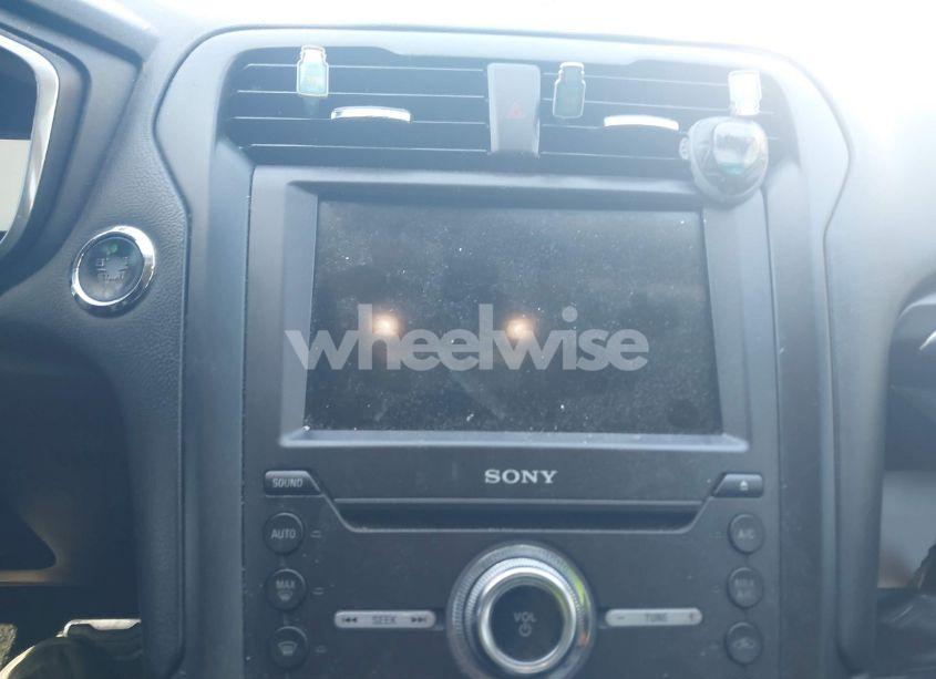 Photo 18 of 2017 Ford Fusion TITANIUM (VIN 3FA6P0K92HR146614)