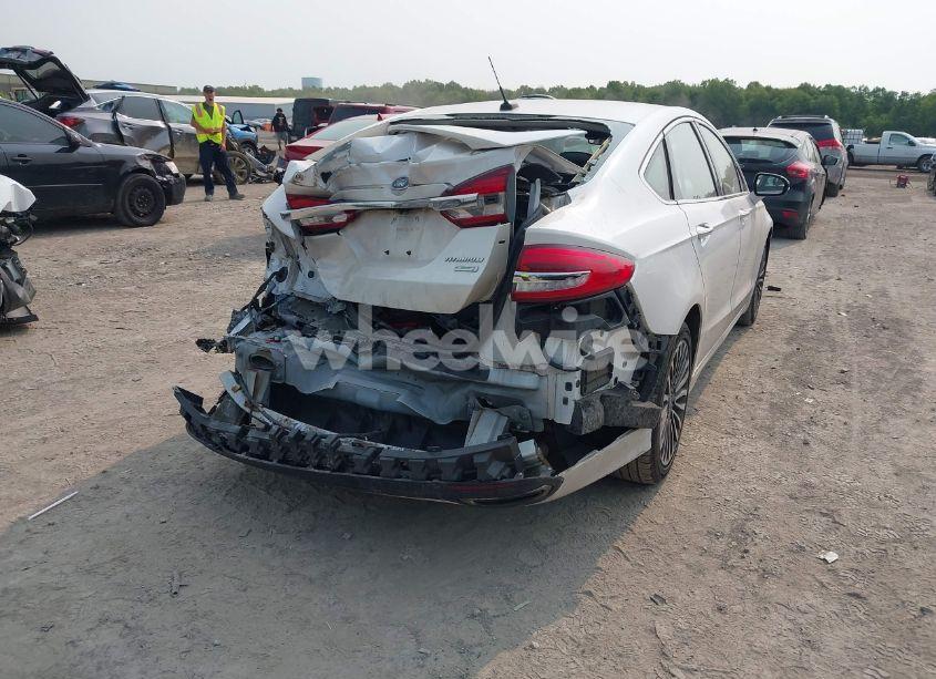 Photo 4 of 2017 Ford Fusion TITANIUM (VIN 3FA6P0K92HR396113)