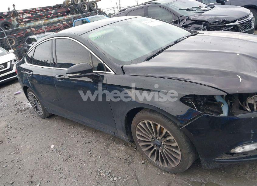 Photo 14 of 2018 Ford Fusion TITANIUM (VIN 3FA6P0K92JR272462)