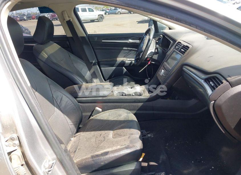 Photo 5 of 2020 Ford Fusion TITANIUM (VIN 3FA6P0K92LR118367)