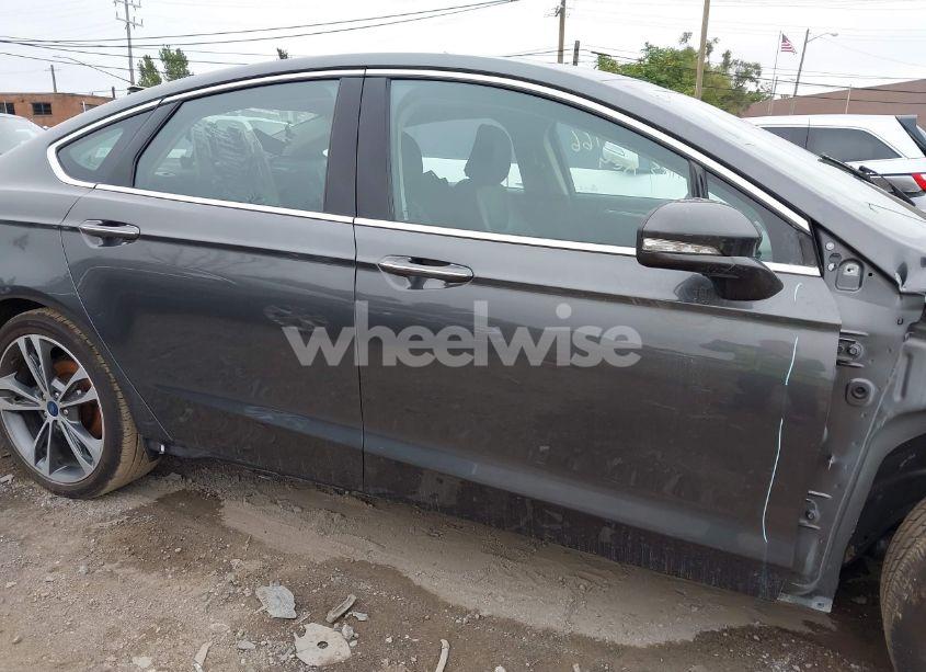 Photo 14 of 2020 Ford Fusion TITANIUM (VIN 3FA6P0K92LR119924)