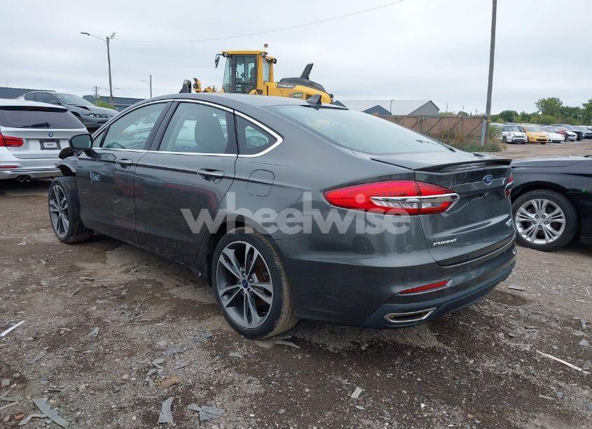 Photo 3 of 2020 Ford Fusion TITANIUM (VIN 3FA6P0K92LR119924)