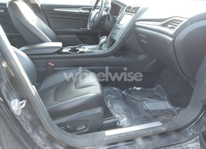 Photo 5 of 2016 Ford Fusion TITANIUM (VIN 3FA6P0K93GR207497)