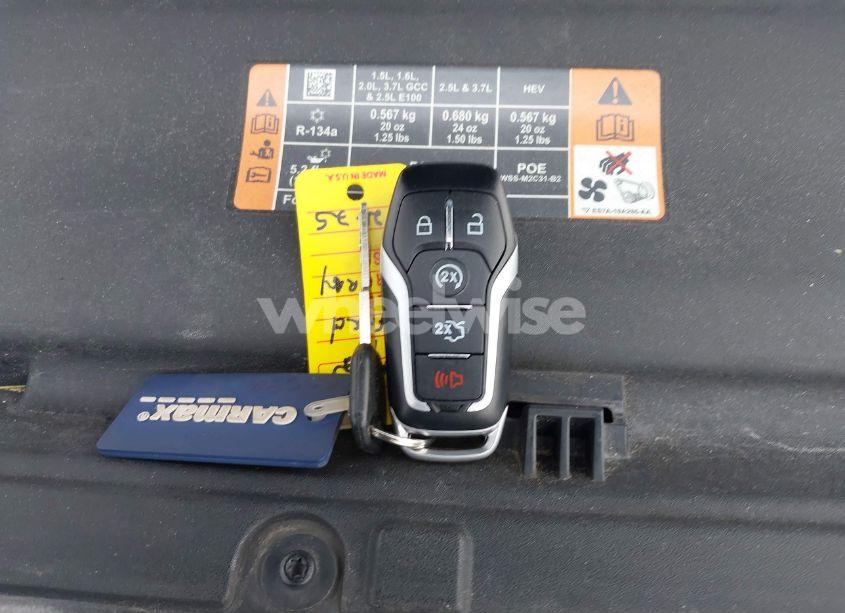 Photo 11 of 2016 Ford Fusion TITANIUM (VIN 3FA6P0K94GR183257)